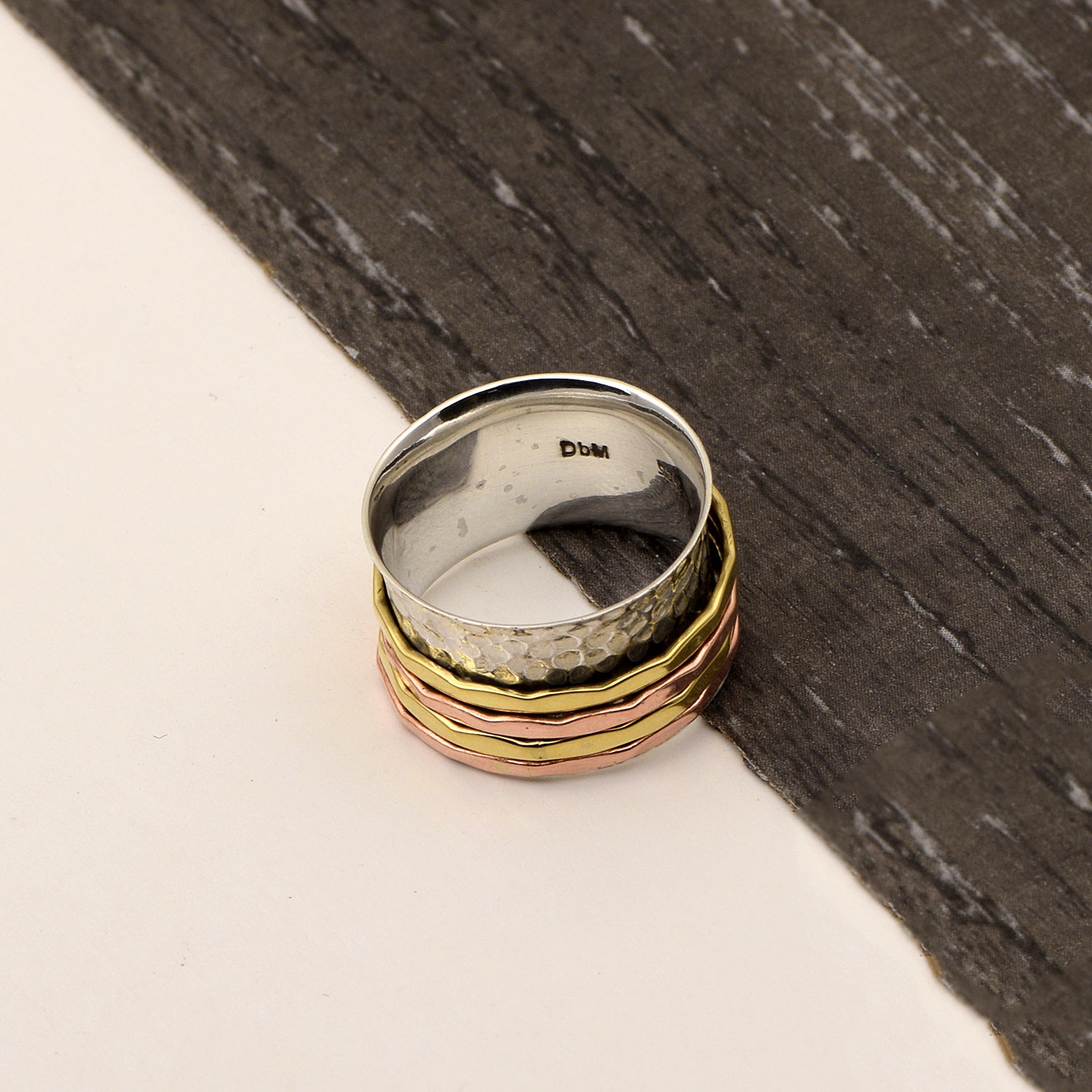 Anello girevole per meditazione con fascia multicolore