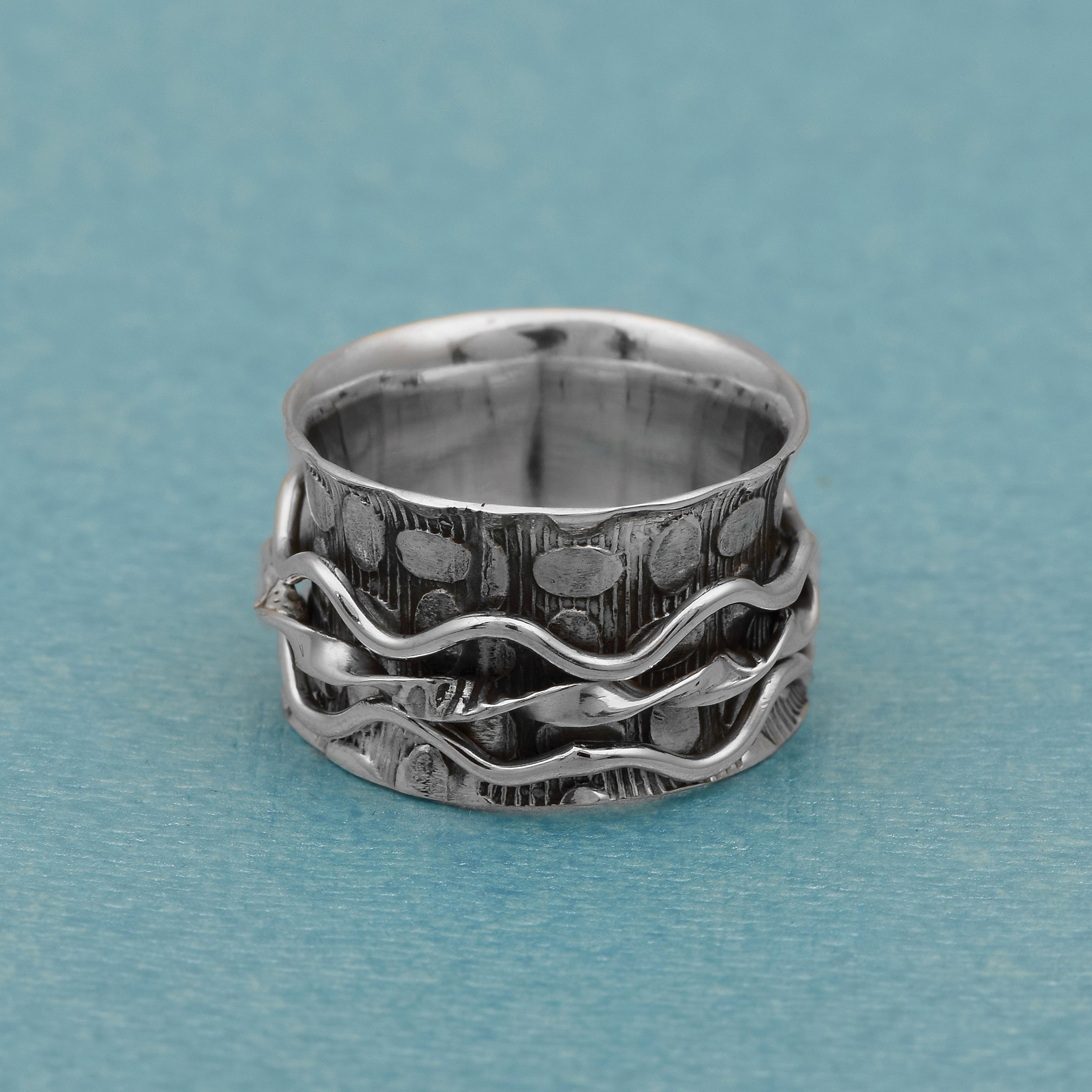 Wavy Spinner Design Ring - Sterling Silver Oxidized Plated