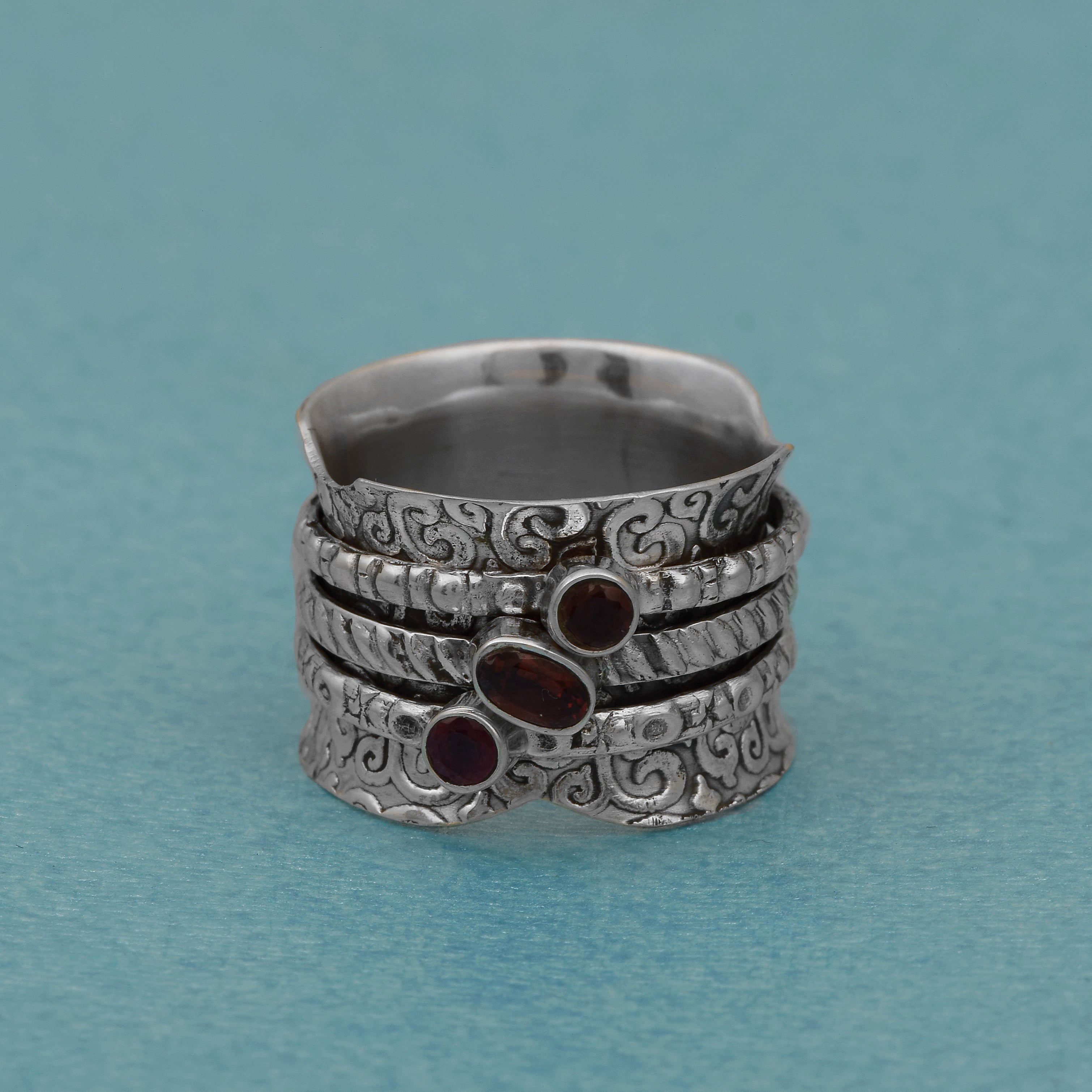 Garnet Triple Stone Ornate Spinner Ring - Sterling Silver