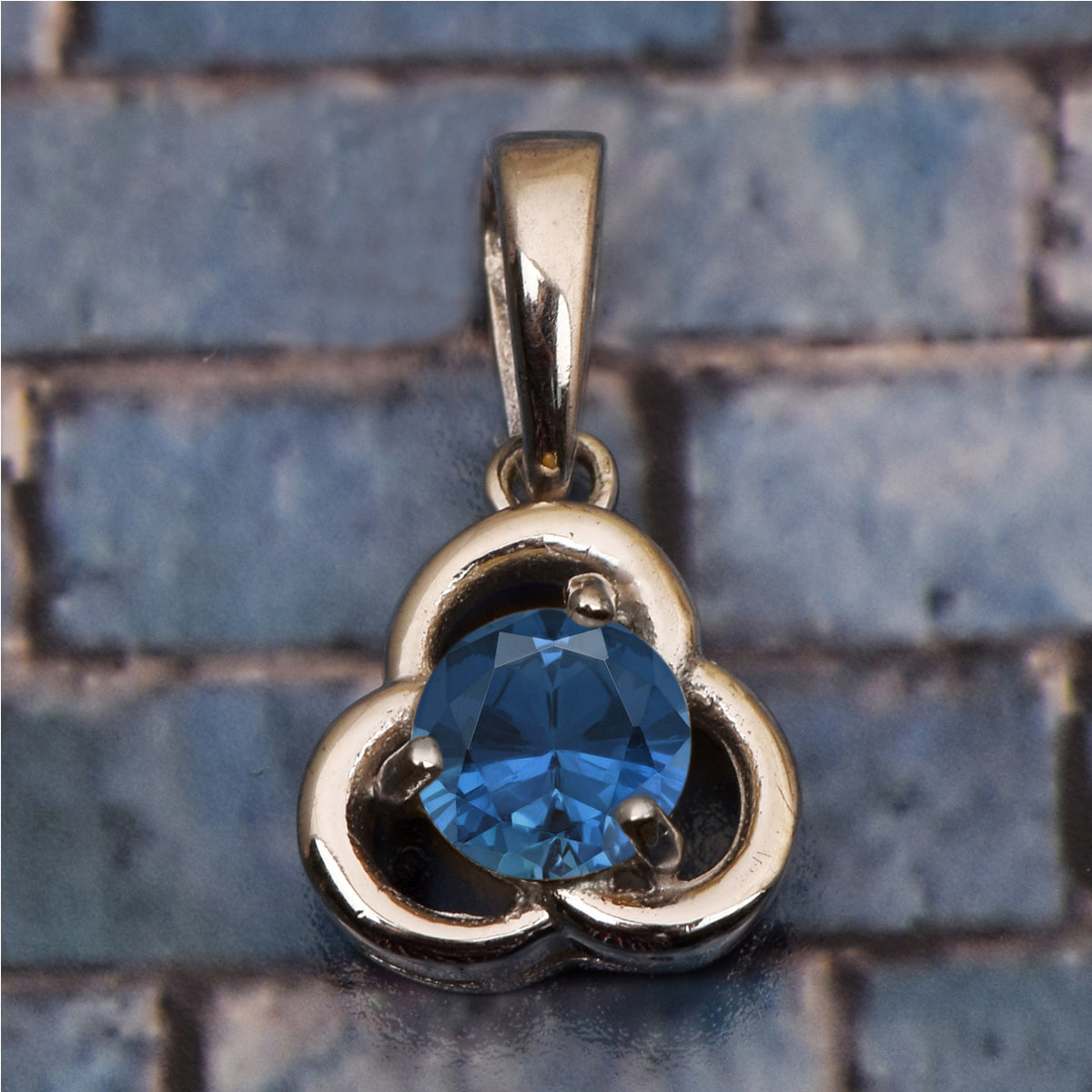 Celtic Style Multi Choice Gemstone Pendant