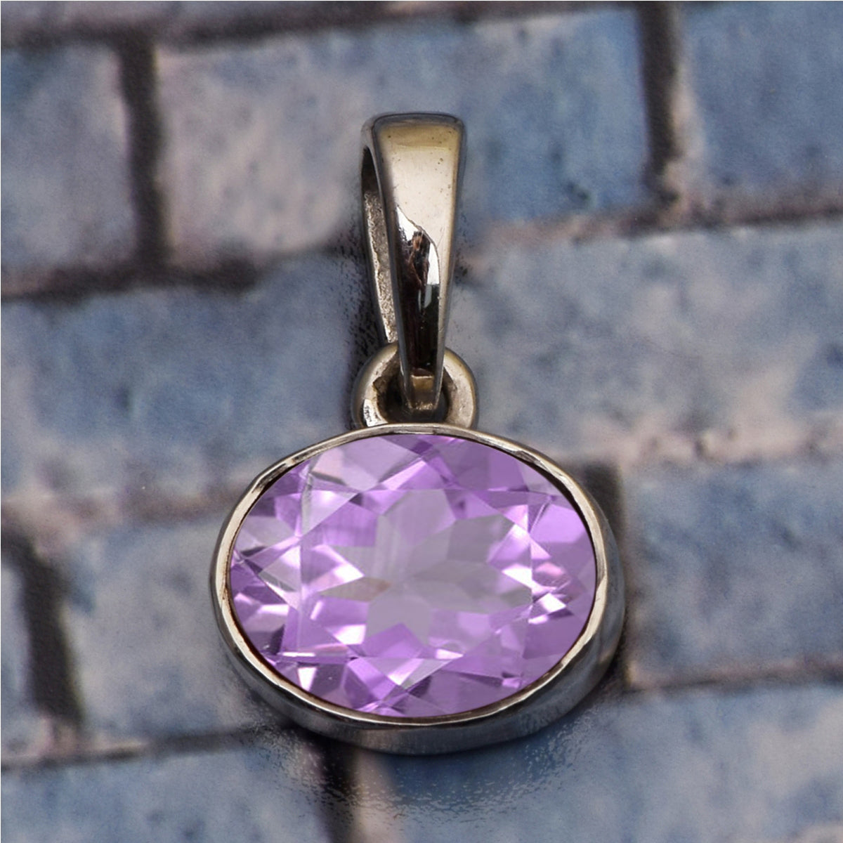 Horizontal Set Oval Cut Multi Choice Gemstone Pendant