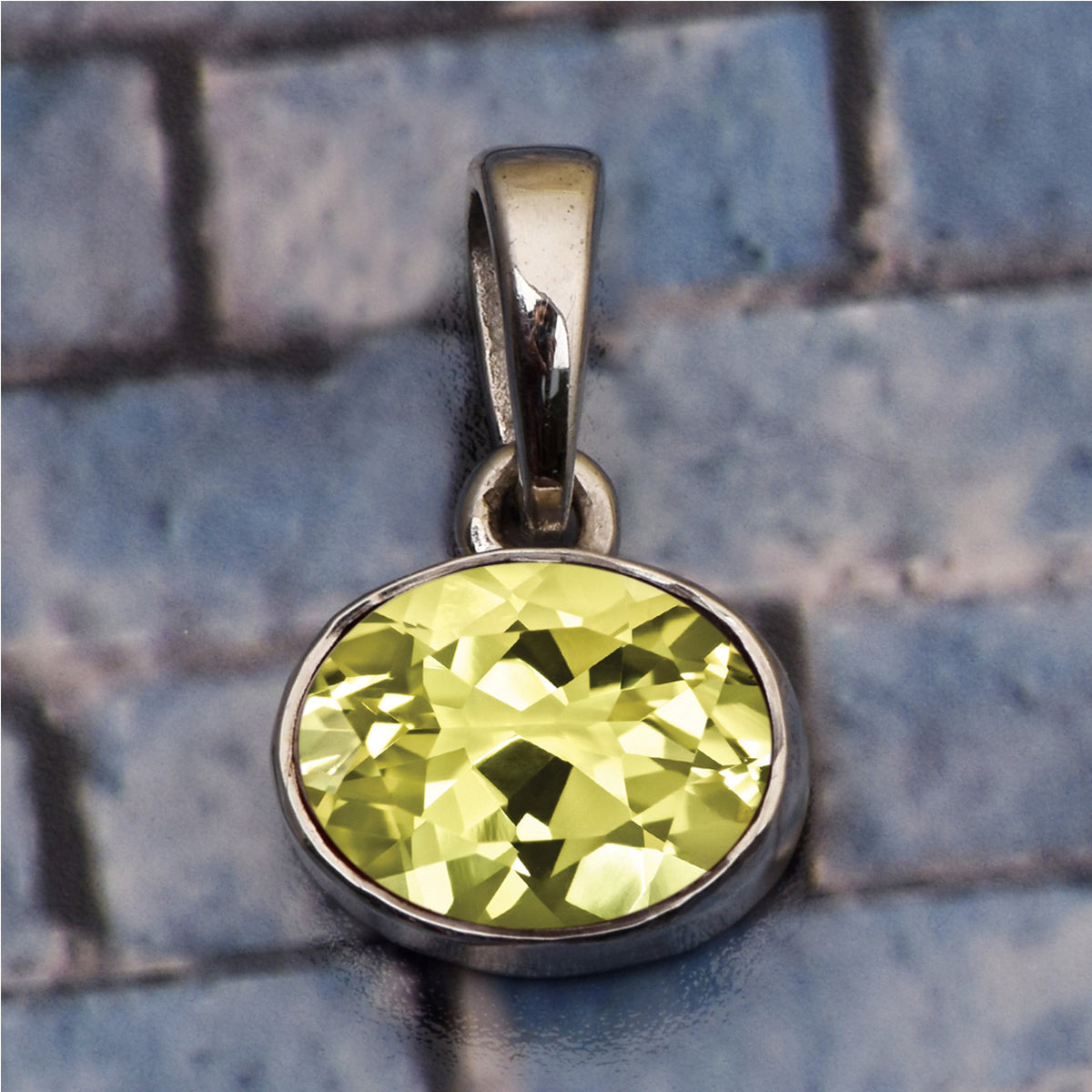 Horizontal Set Oval Cut Multi Choice Gemstone Pendant