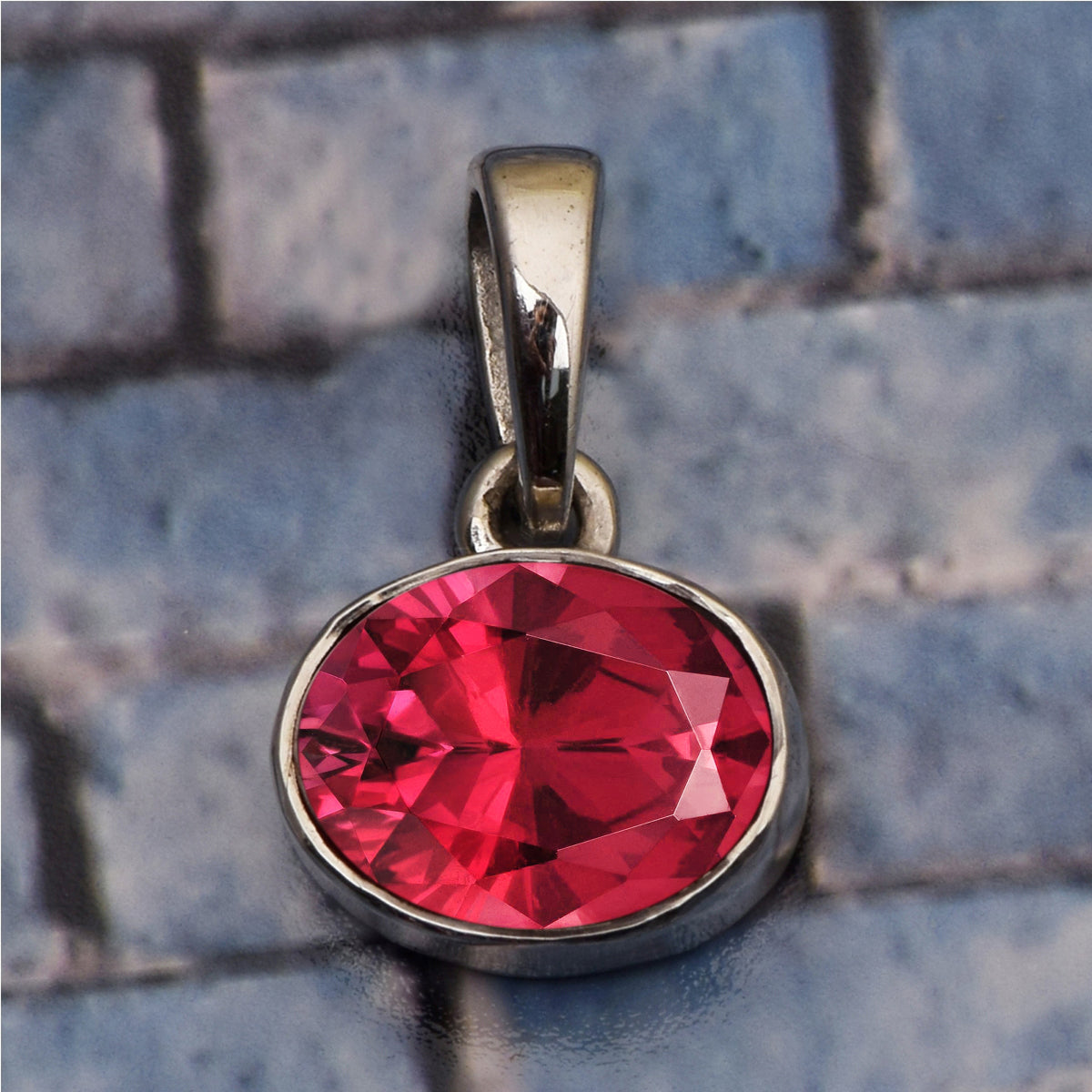 Horizontal Set Oval Cut Multi Choice Gemstone Pendant