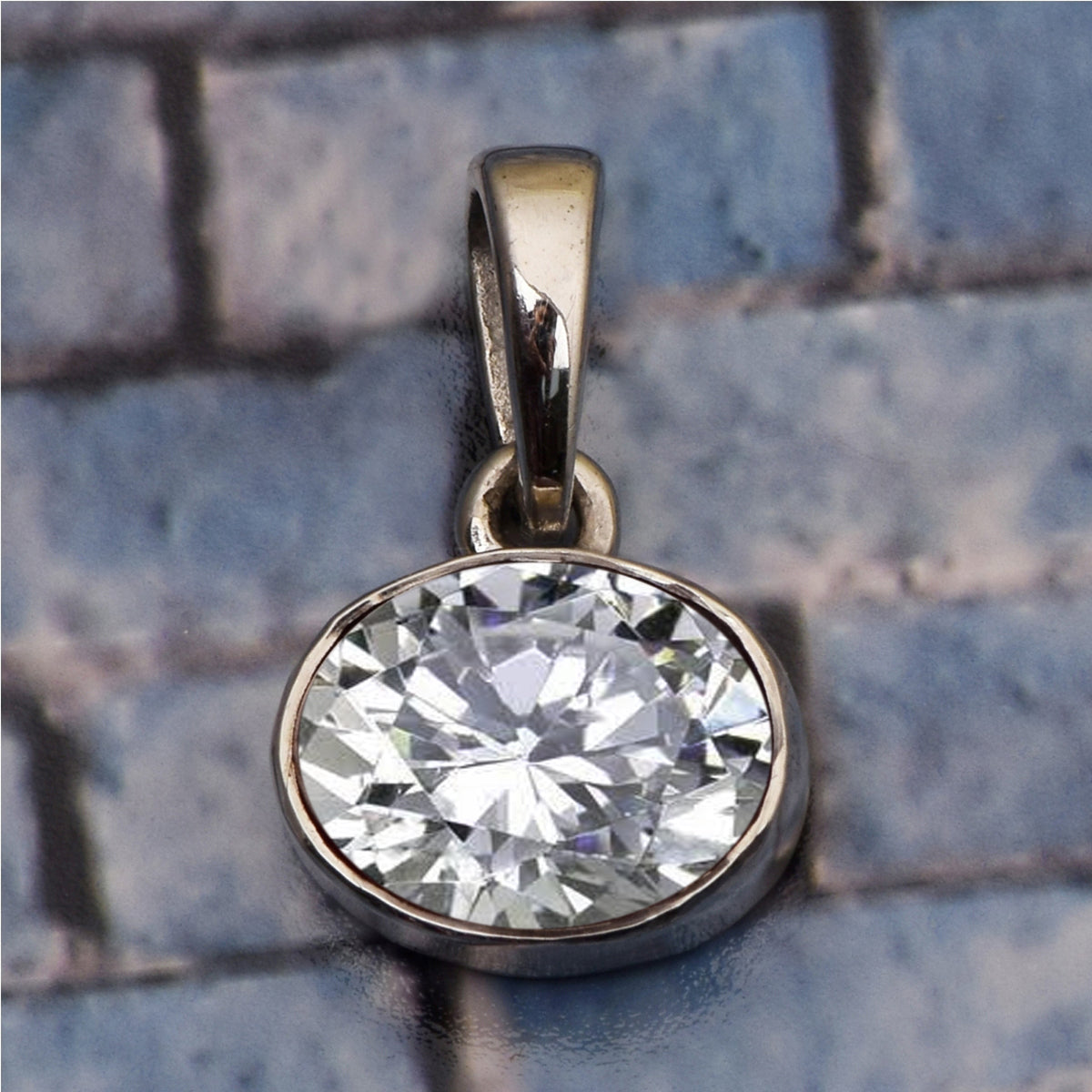 Horizontal Set Oval Cut Multi Choice Gemstone Pendant