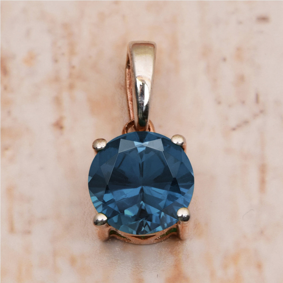 Solitaire Round Cut Multi Choice Gemstone Pendant