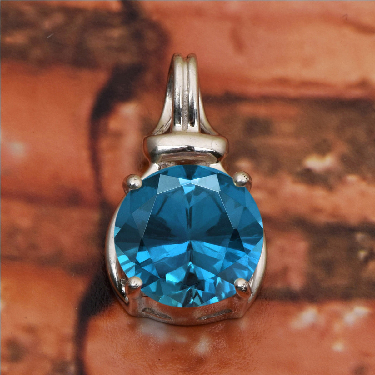 Solitaire Round Cut Multi Choice Gemstone Pendant