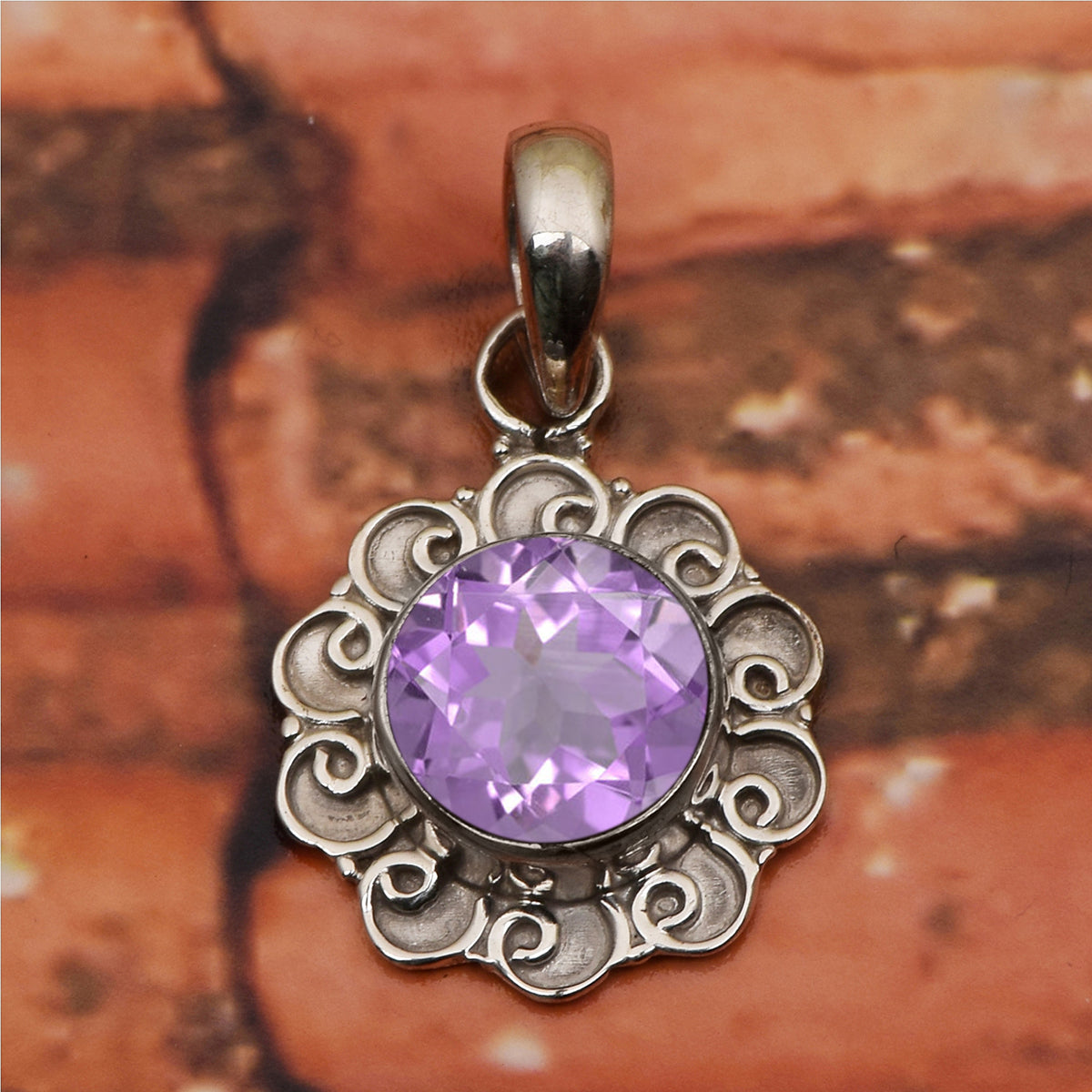 Vintage Swirl Design Multi Choice Gemstone Pendant