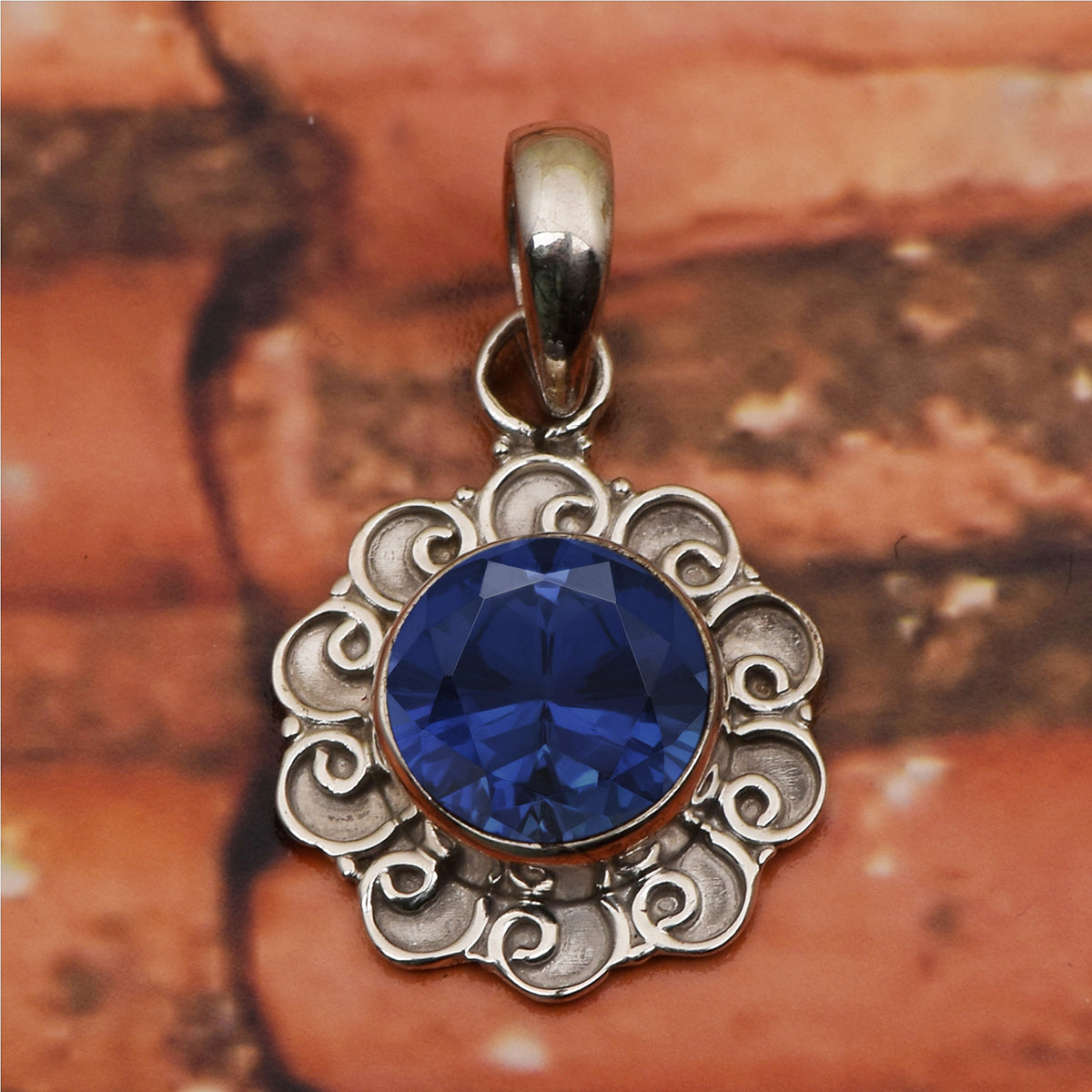 Vintage Swirl Design Multi Choice Gemstone Pendant