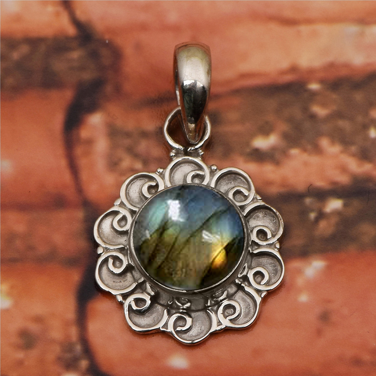 Vintage Swirl Design Multi Choice Gemstone Pendant