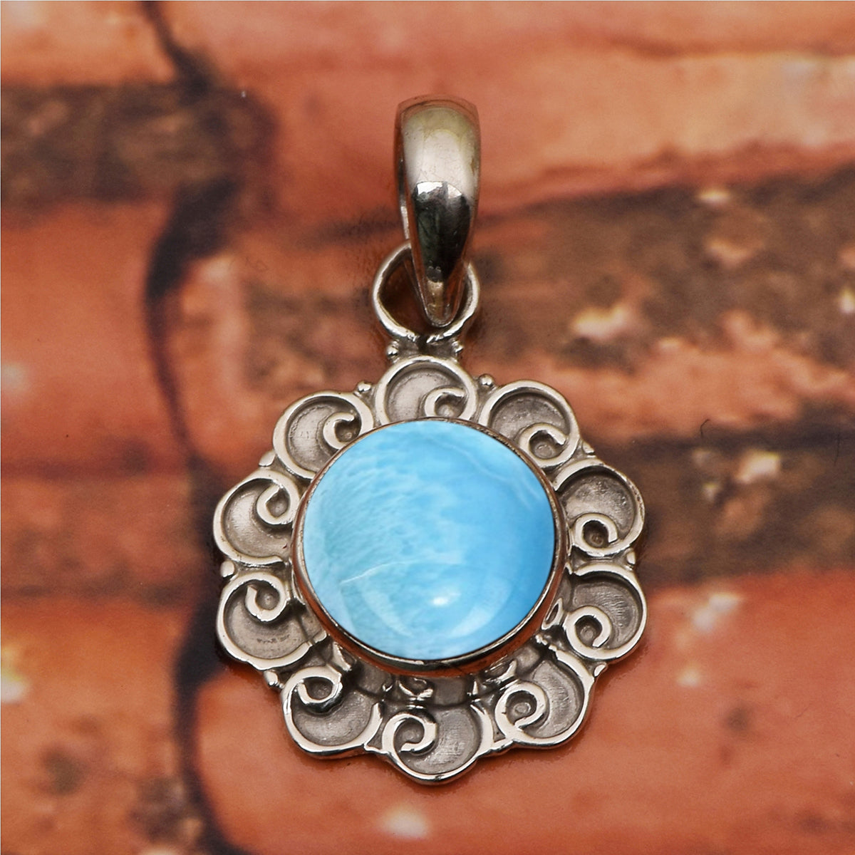 Vintage Swirl Design Multi Choice Gemstone Pendant