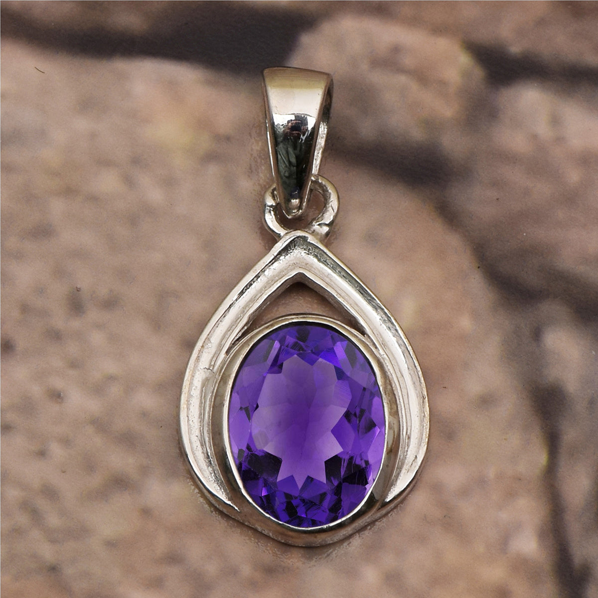 Celtic Style Oval Cut Multi Choice Gemstone Pendant