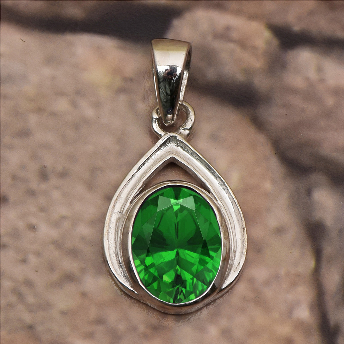 Celtic Style Oval Cut Multi Choice Gemstone Pendant