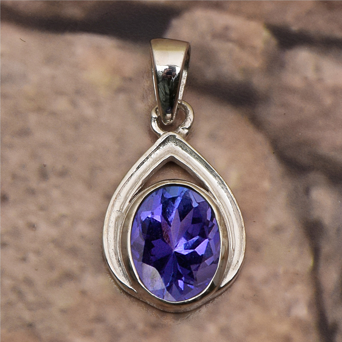 Celtic Style Oval Cut Multi Choice Gemstone Pendant