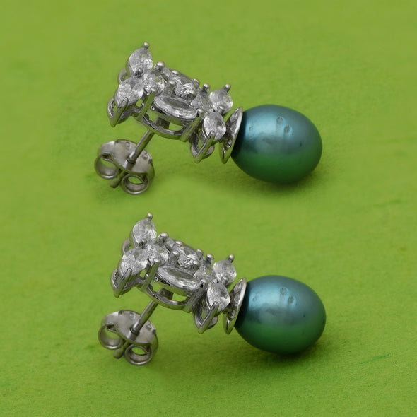 Gray Pearl Dangle Earrings