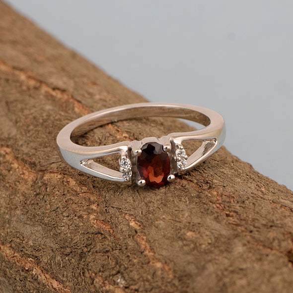 Sterling Silver Oval 6X4 MM Red Garnet Gemstone Solitaire Engagement Rings