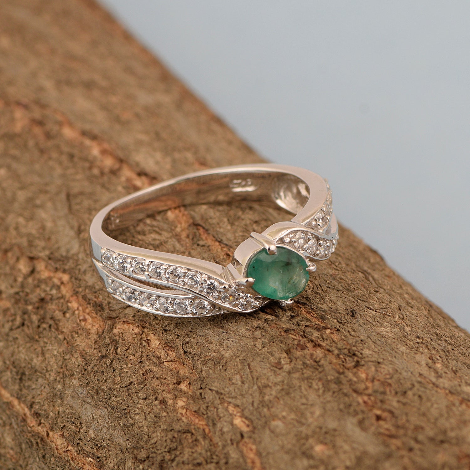 Emerald ring
