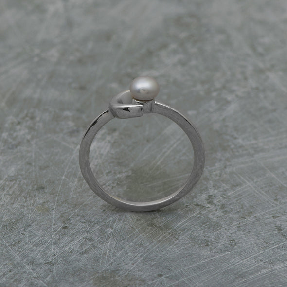Pearl Crescent Moon Ring