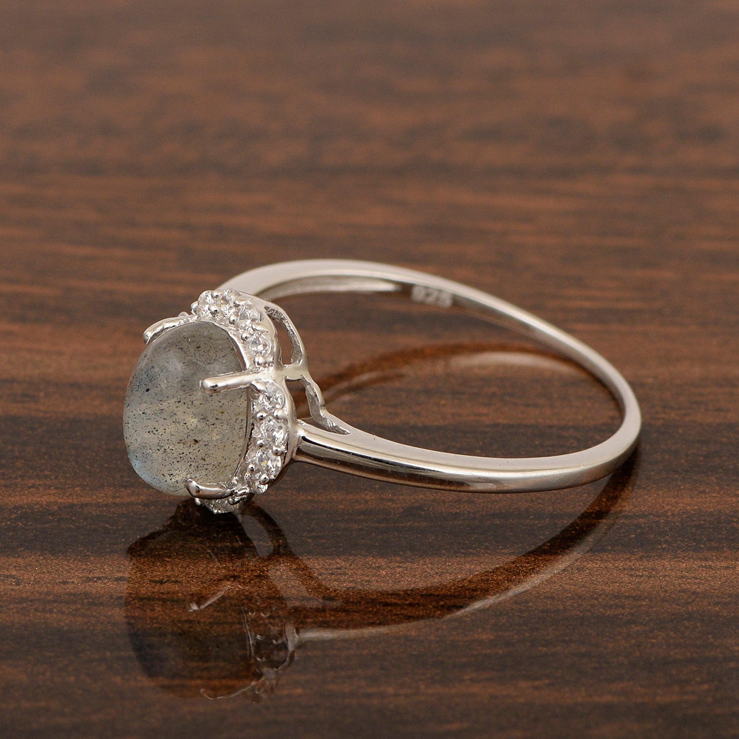 Labradorite ring