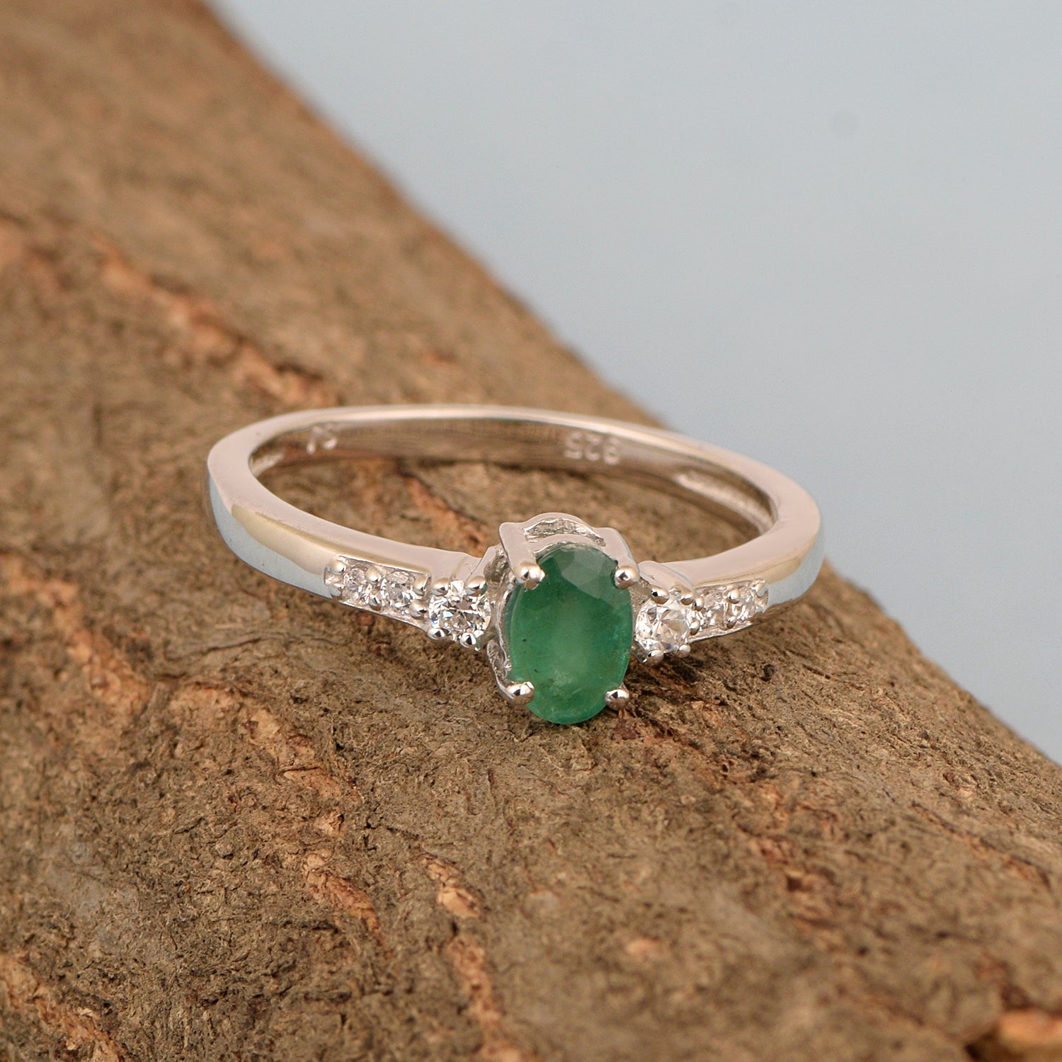 Emerald ring